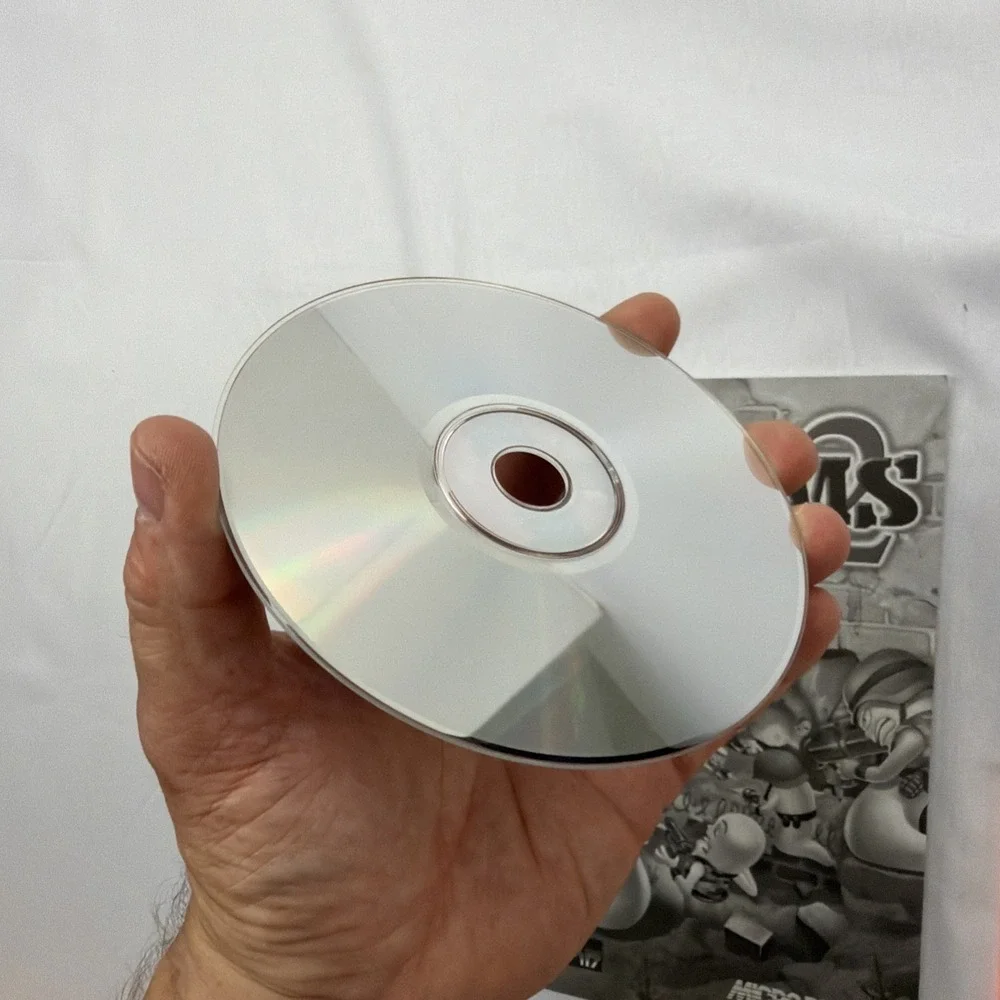 Worms 2 (PC, 1998) Complete in Big Box Manual Disc Release Notes